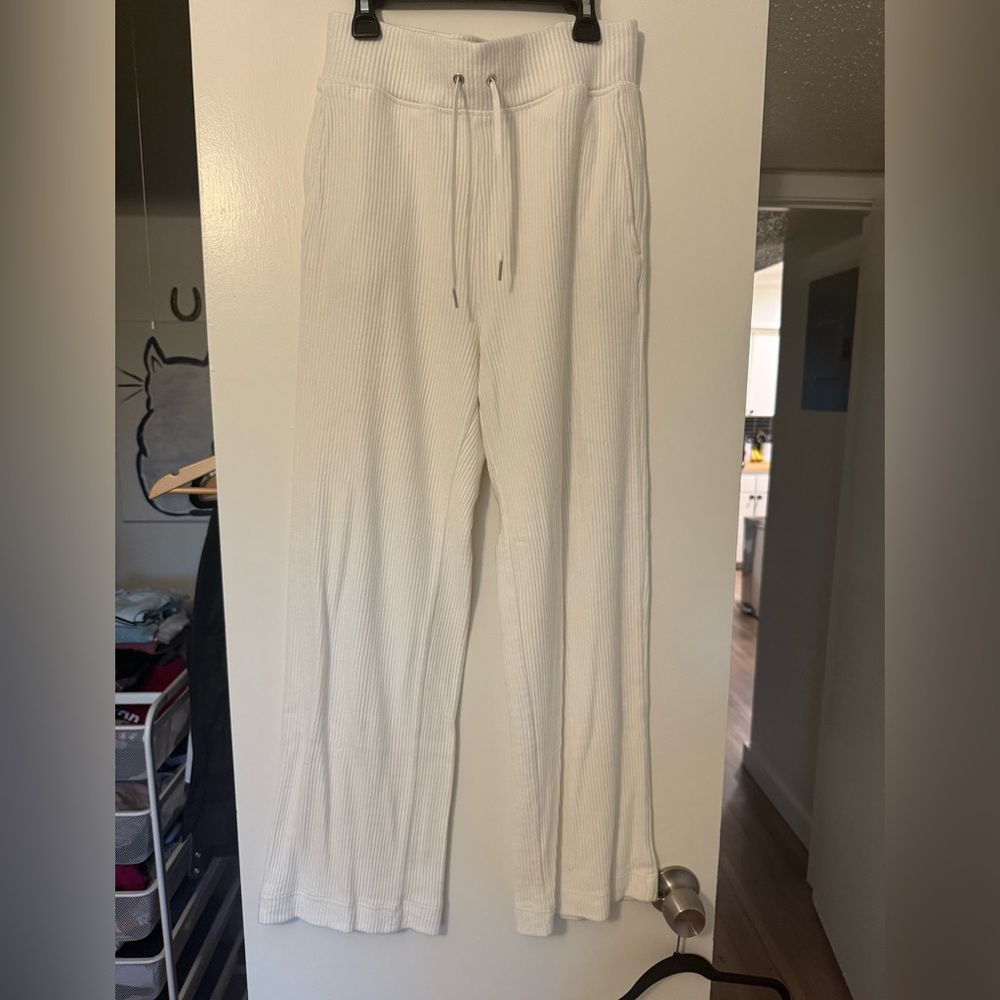 Club Monaco White ribbed sweatpants size medium women’s